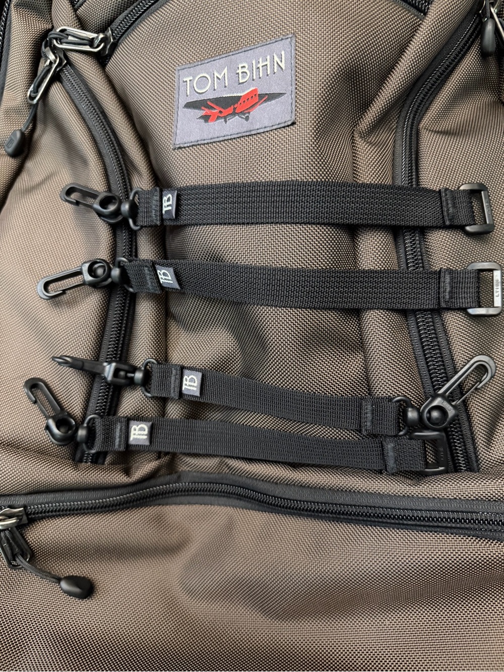 Tom Bihn synapse 25 plus attachments - Picture 3 of 7